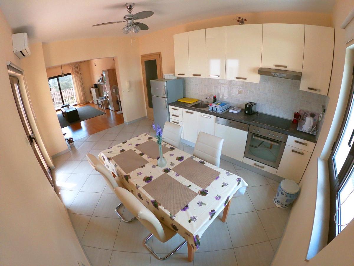 Apartmani Roic สตารีกราด ภายนอก รูปภาพ