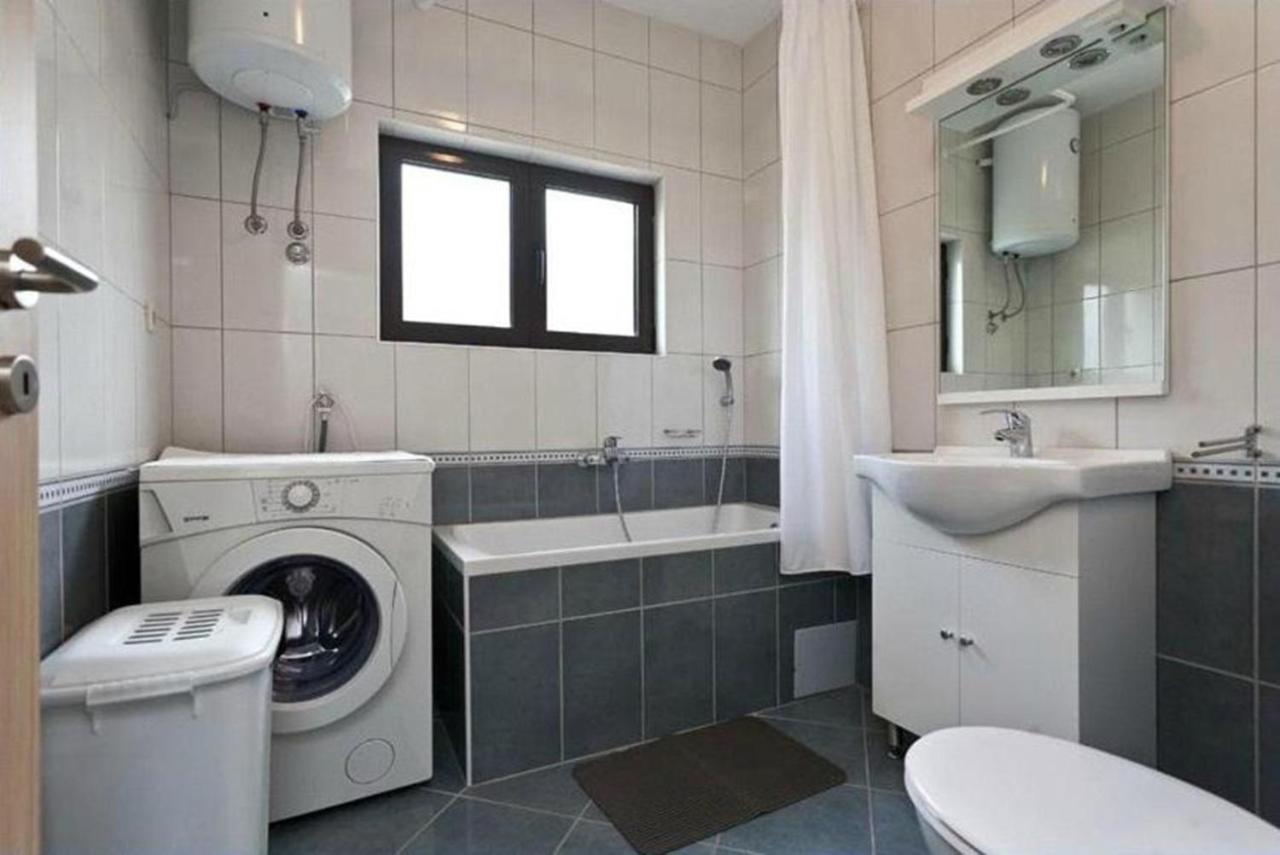 Apartmani Roic สตารีกราด ภายนอก รูปภาพ